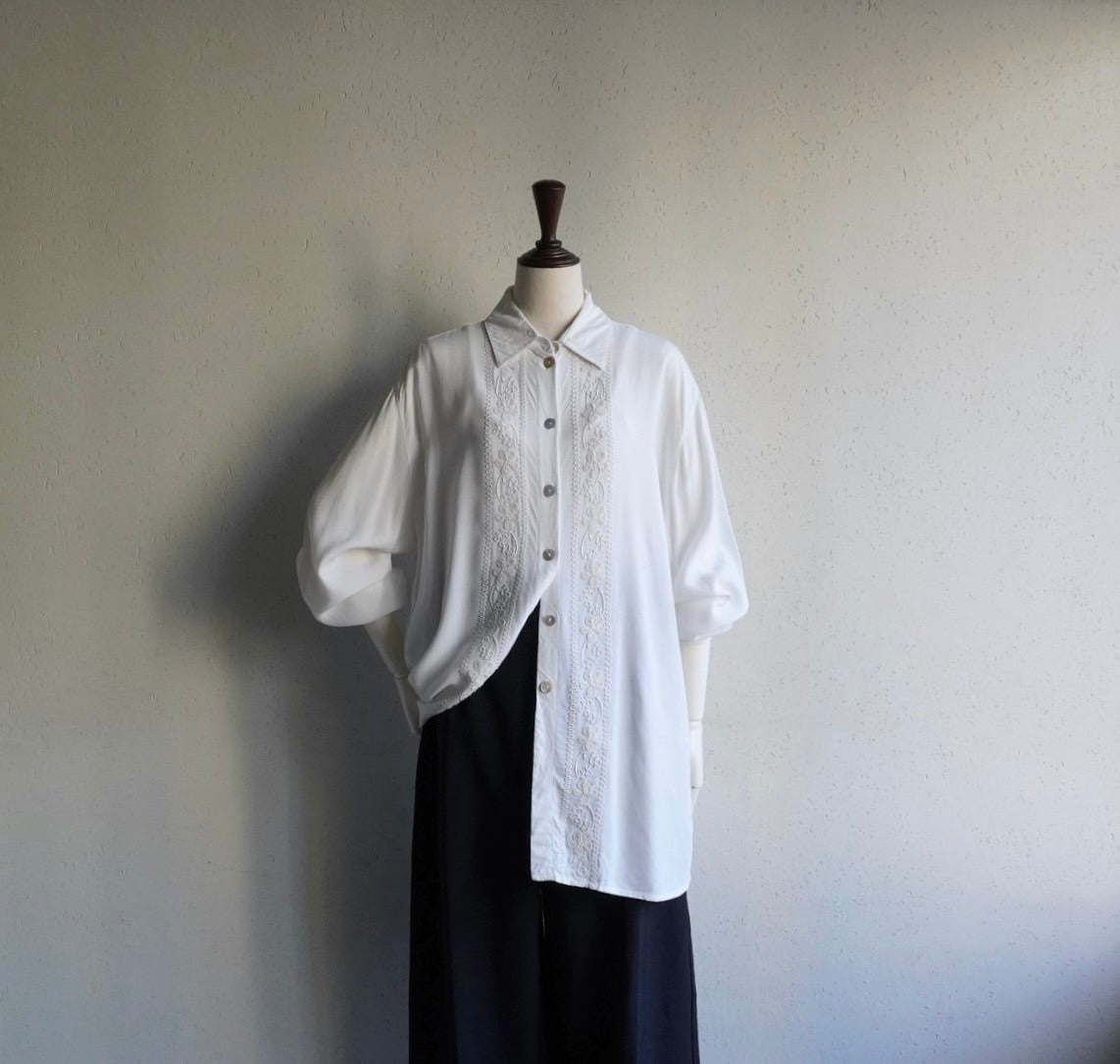 90s EURO Embroidery Design Shirt