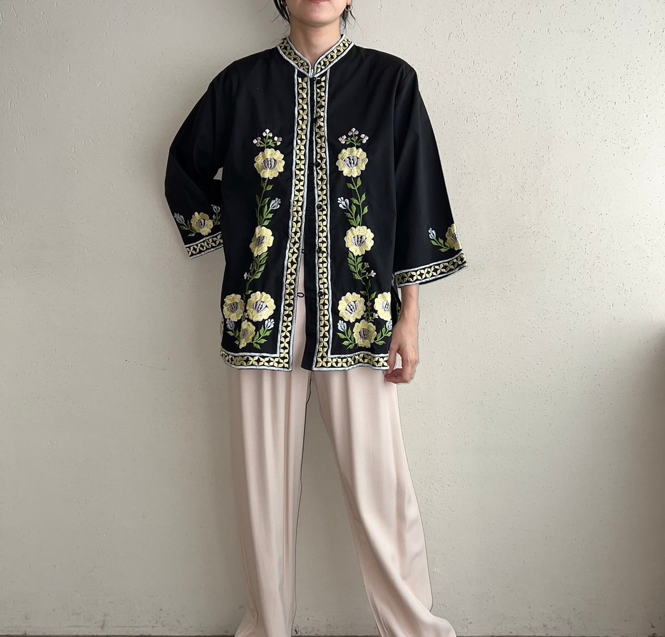 80s Embroidery Blouse