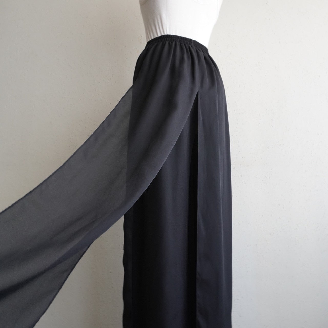 90s Black Slit Design Pants