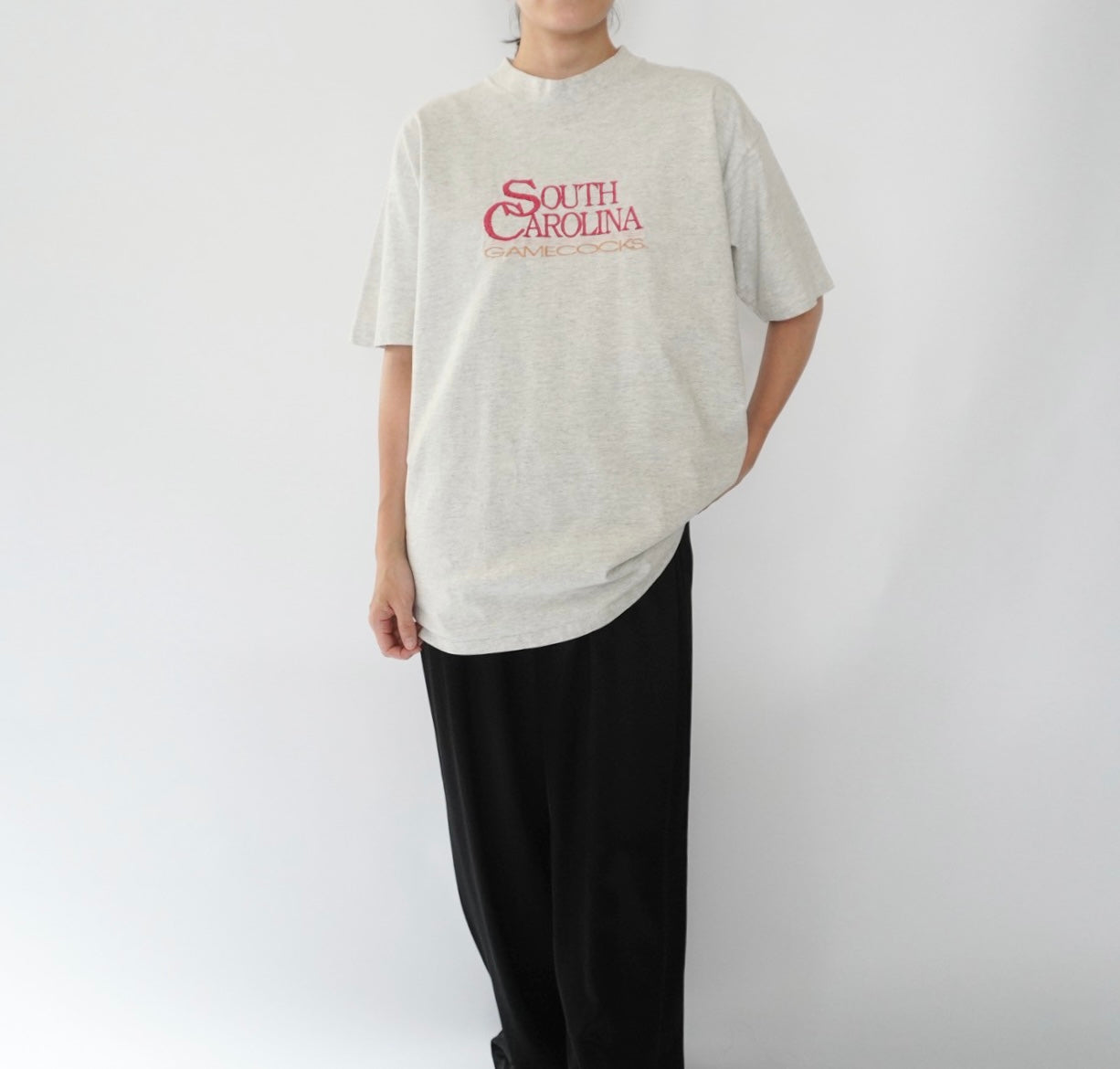 90s Embroidery High Neck T-shirt