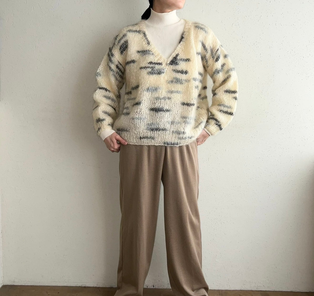90s V Neck Knit