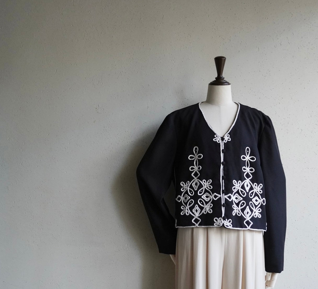 90s "Karin Stevens" Embroidery Jacket