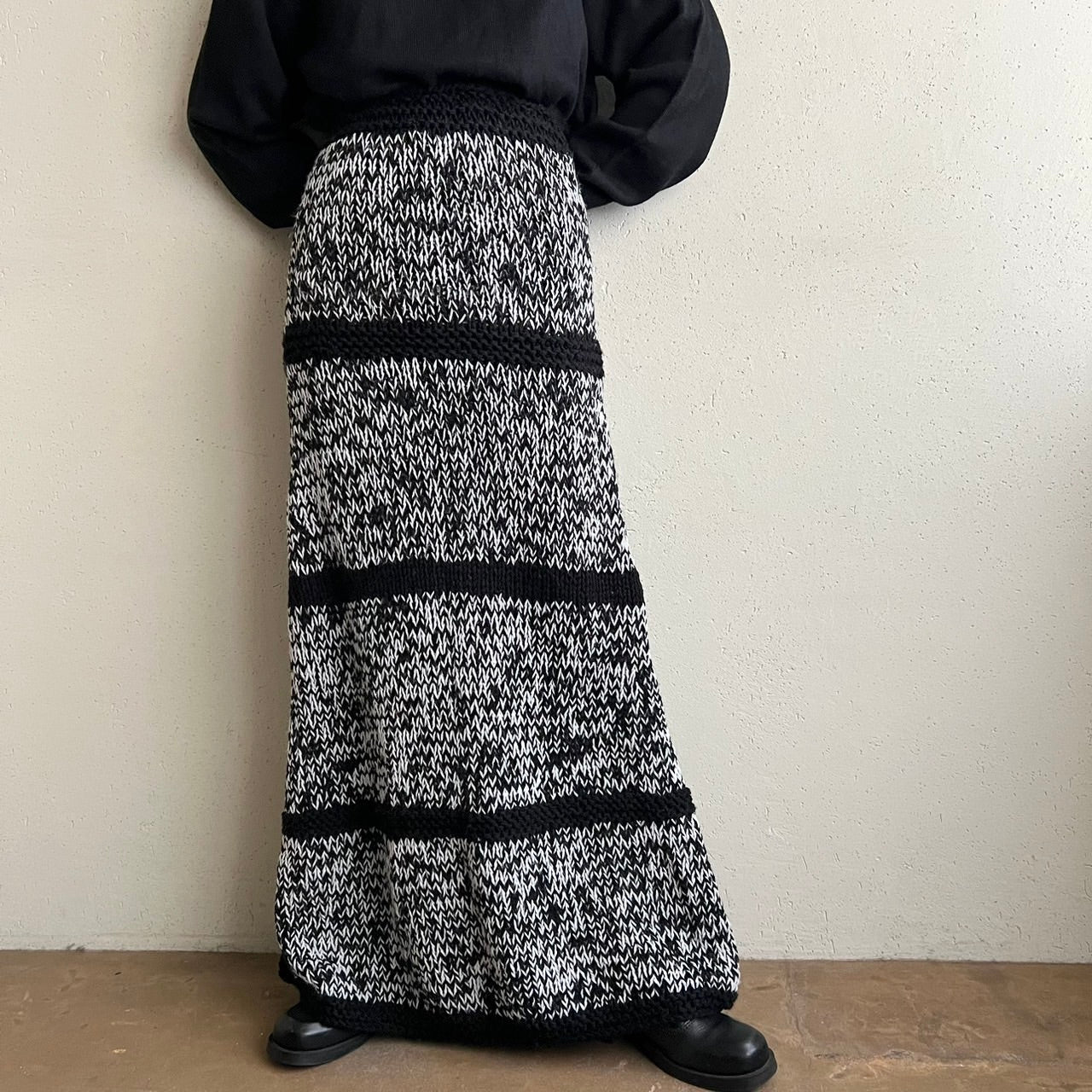 90s Black x White Knit Maxi Skirt