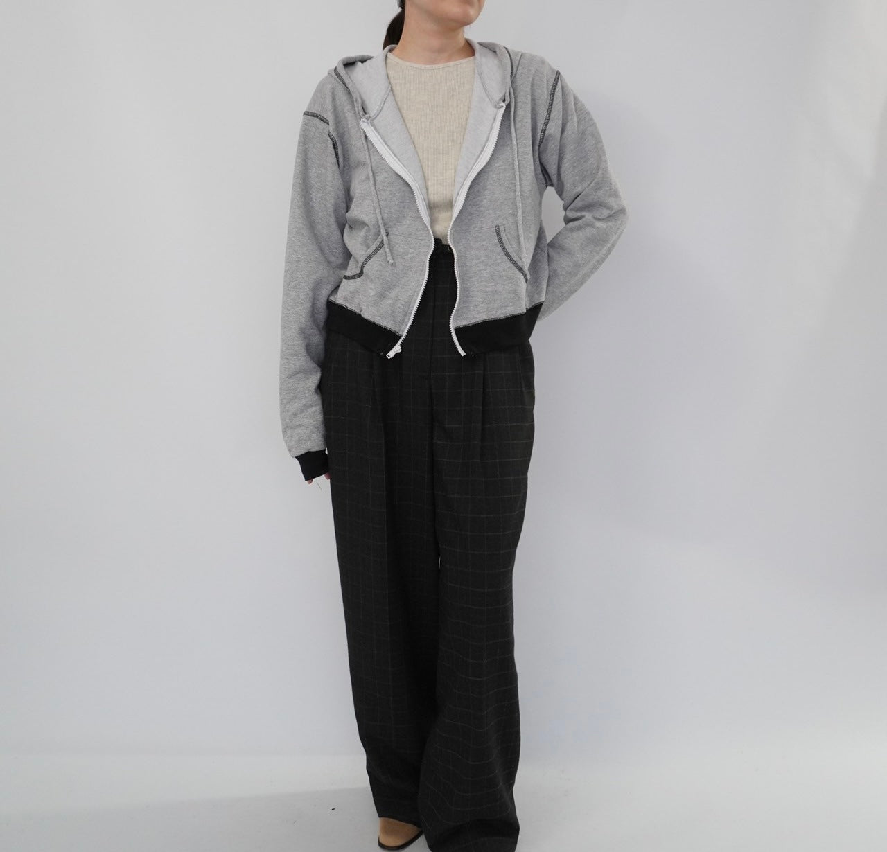 90s Hooded Zip Sweater