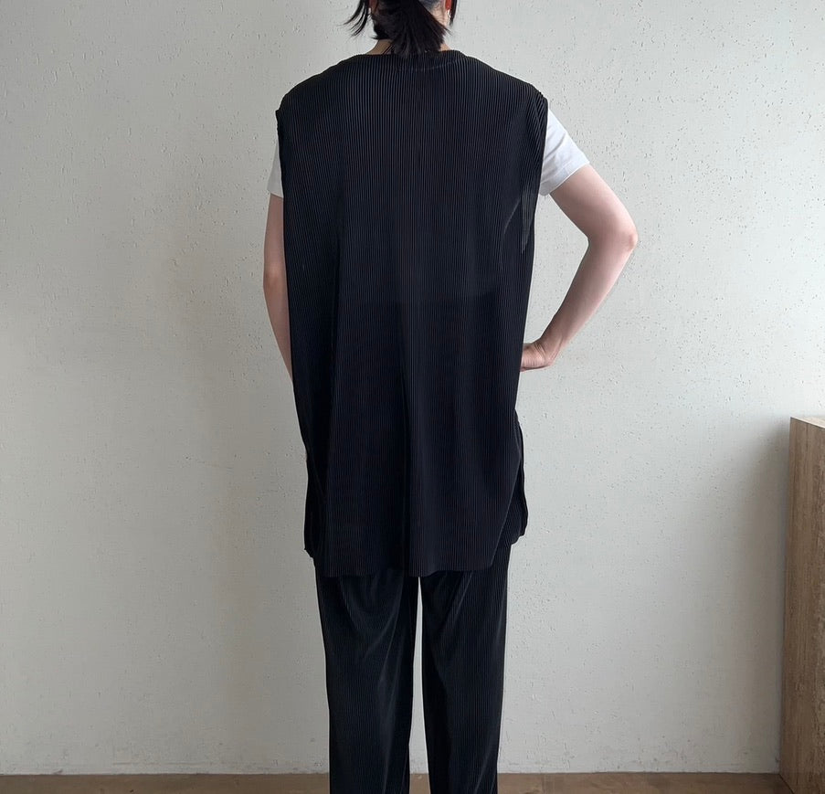 90s Pleated Design Two-Piece