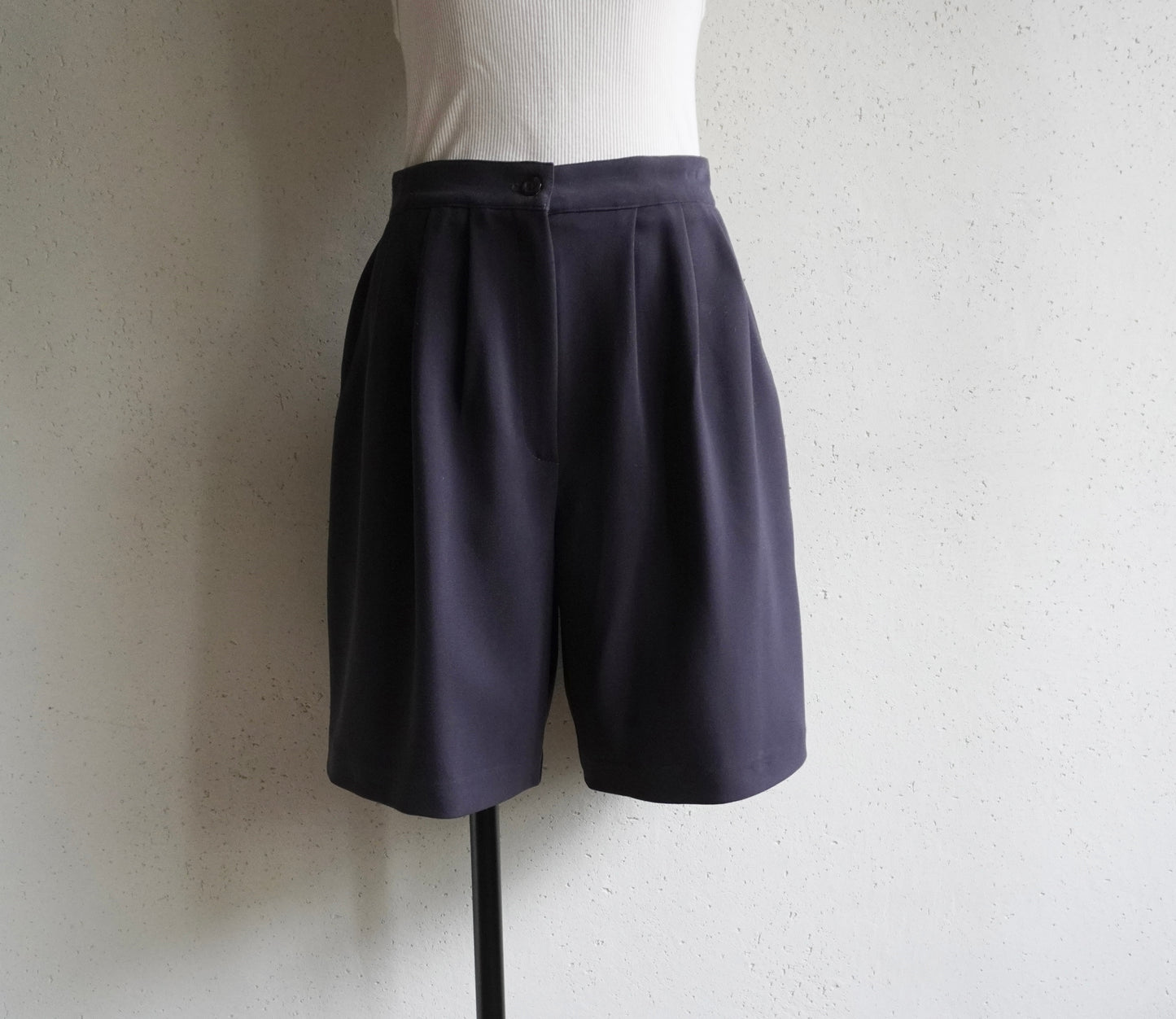 90s Tuck Shorts