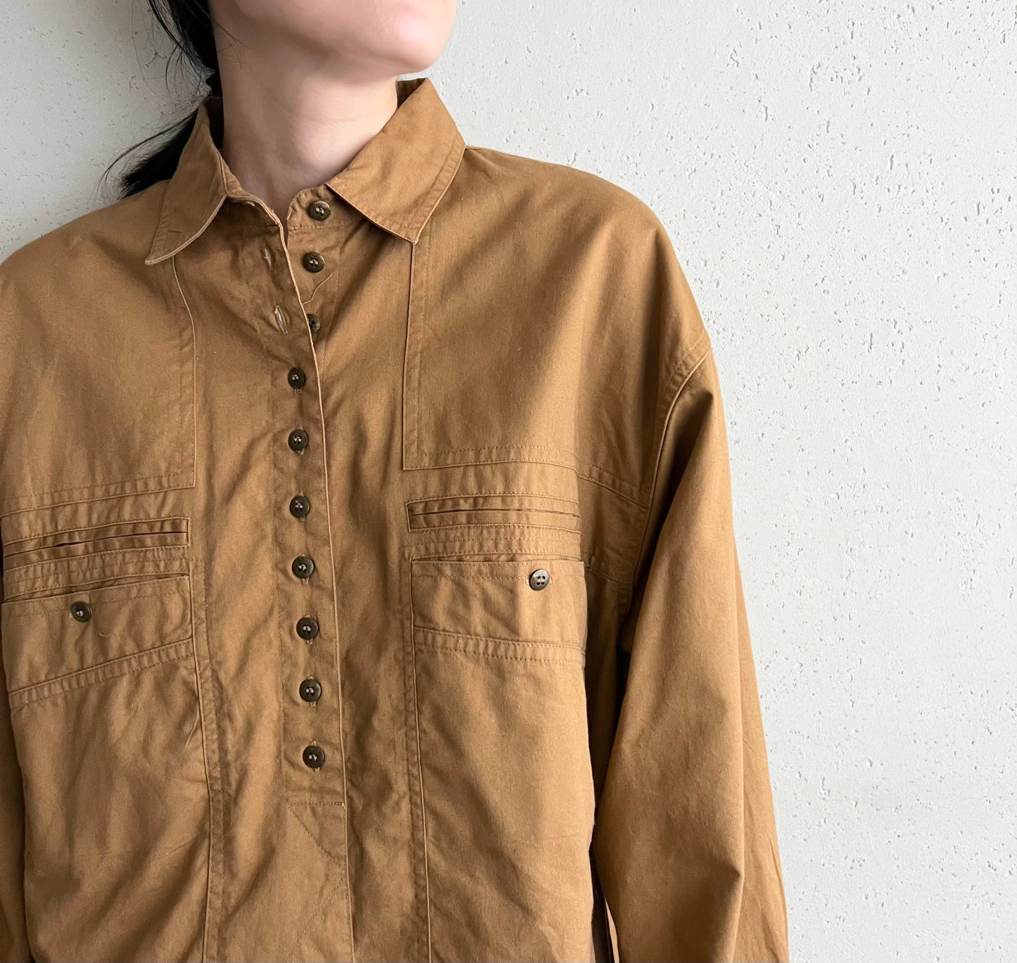 90s Design Pullover Shirt