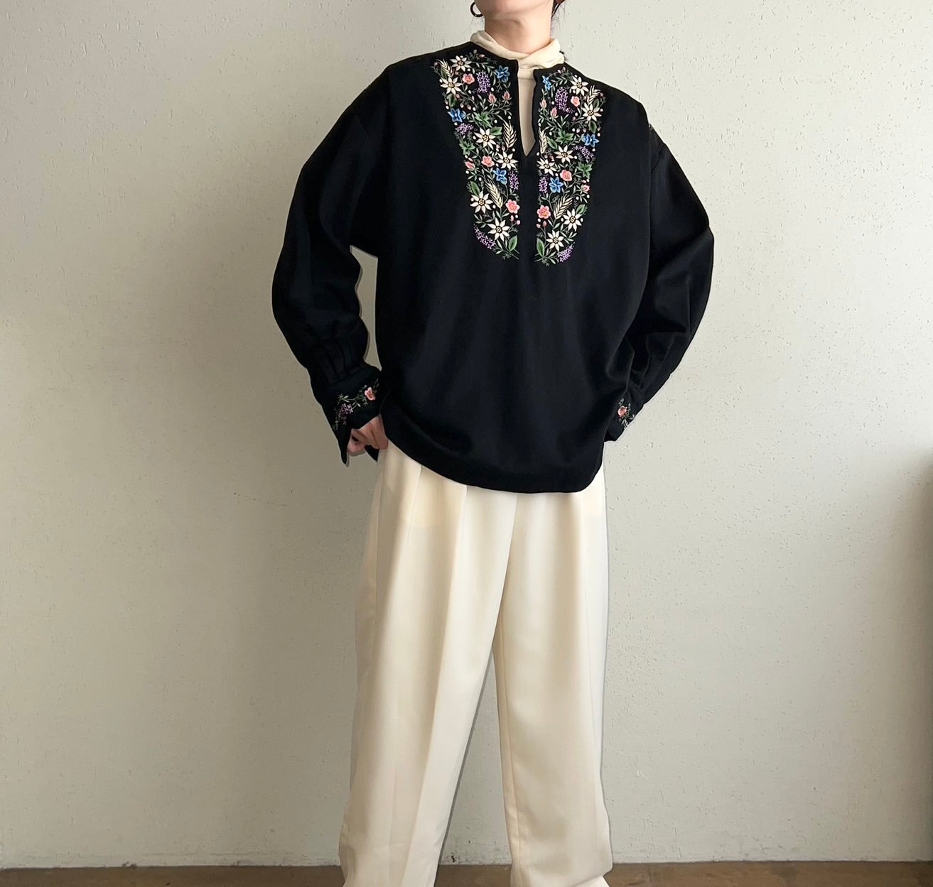 80s Embroidery Top
