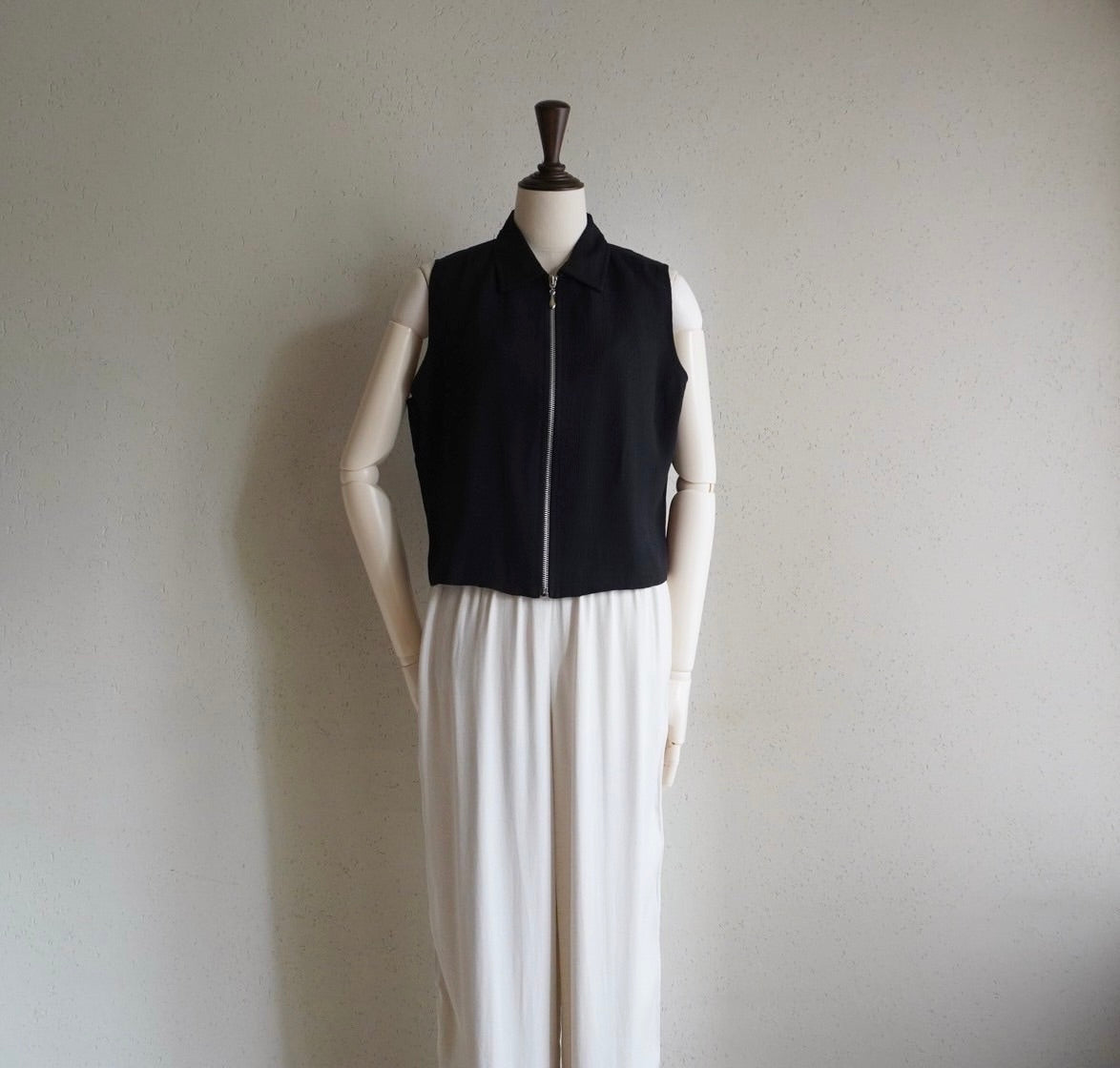 90s Sleeveless Zipped Top,Vest Made in USA