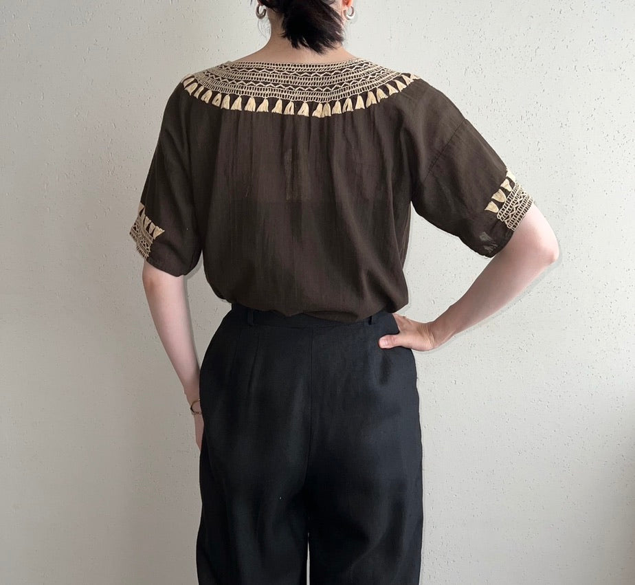 70s Embroidery Blouse