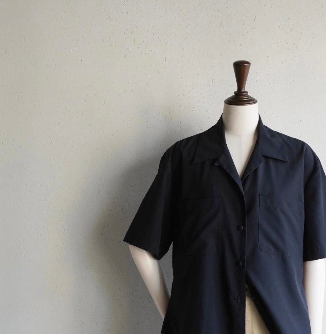 90s Black Shirt