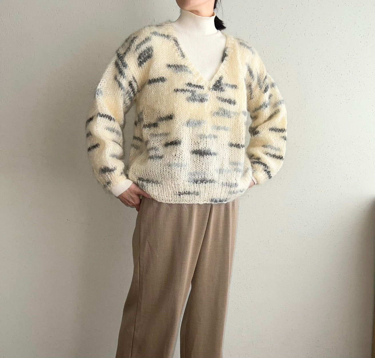 90s V Neck Knit