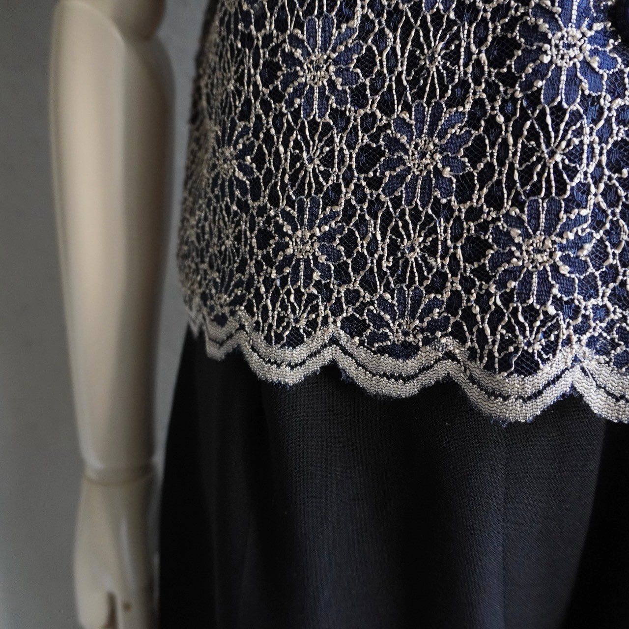 90s Lace Design Mesh Shirt