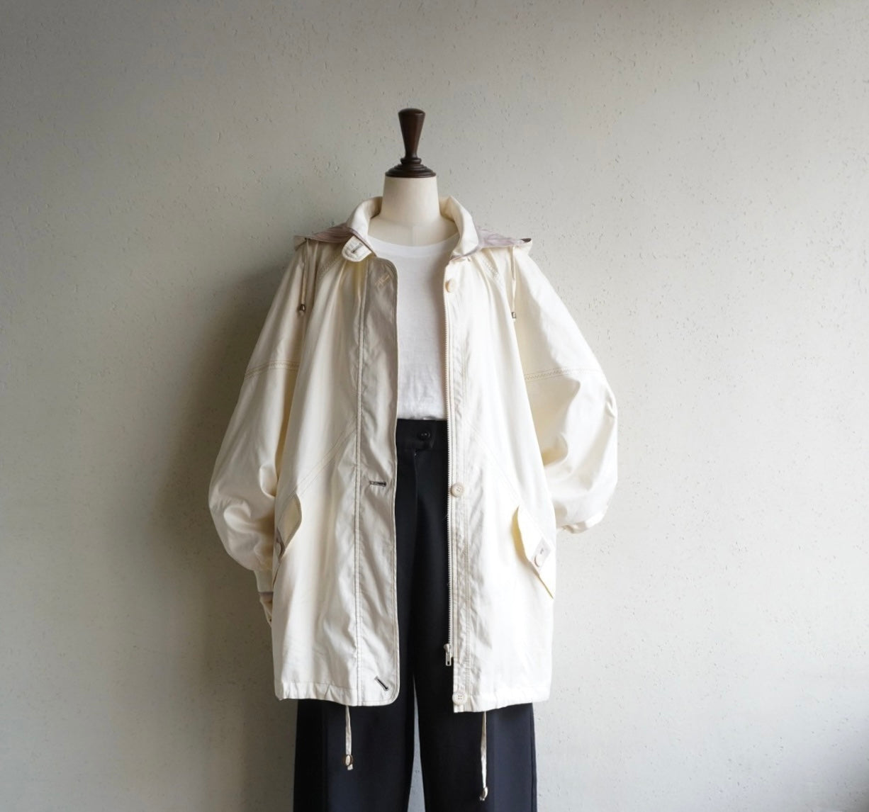 90s EURO Ivory Light Jacket