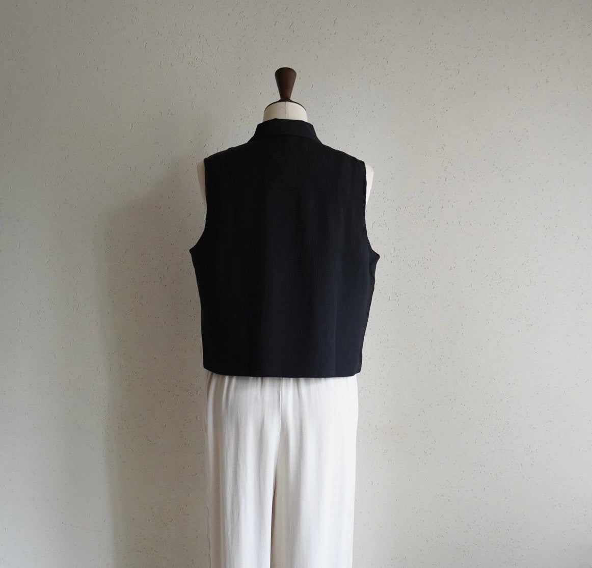 90s Sleeveless Zipped Top,Vest Made in USA