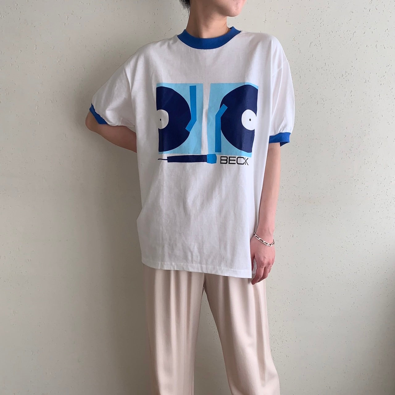 00s "BECK" T-shirt Design by Mike Mills