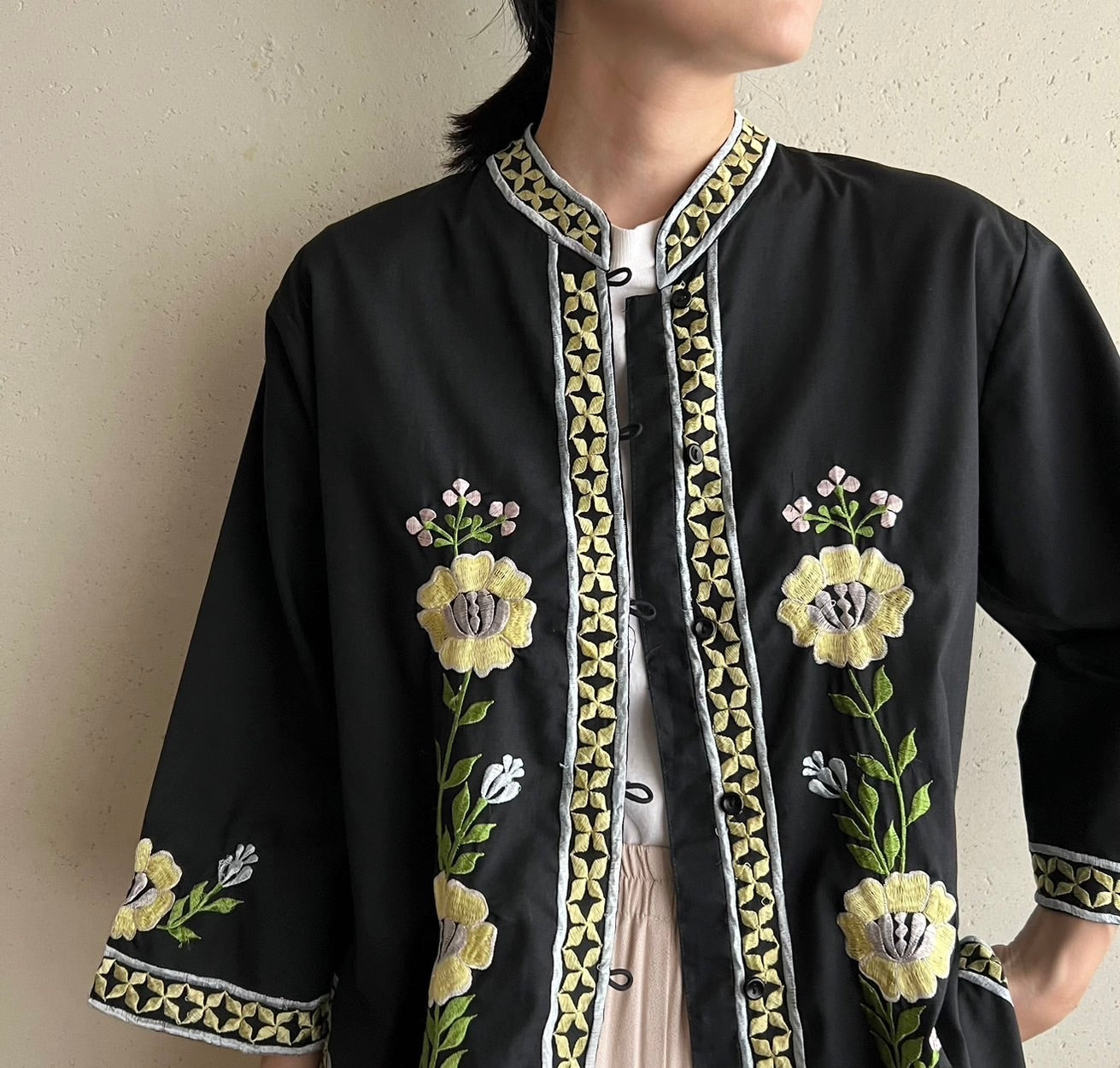 80s Embroidery Blouse