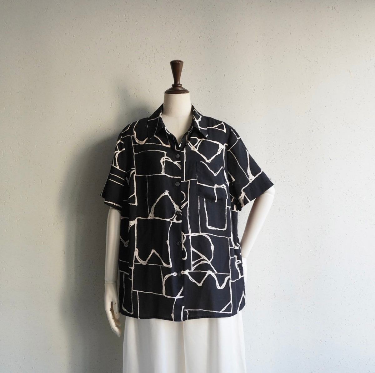 90s Printed Shirt