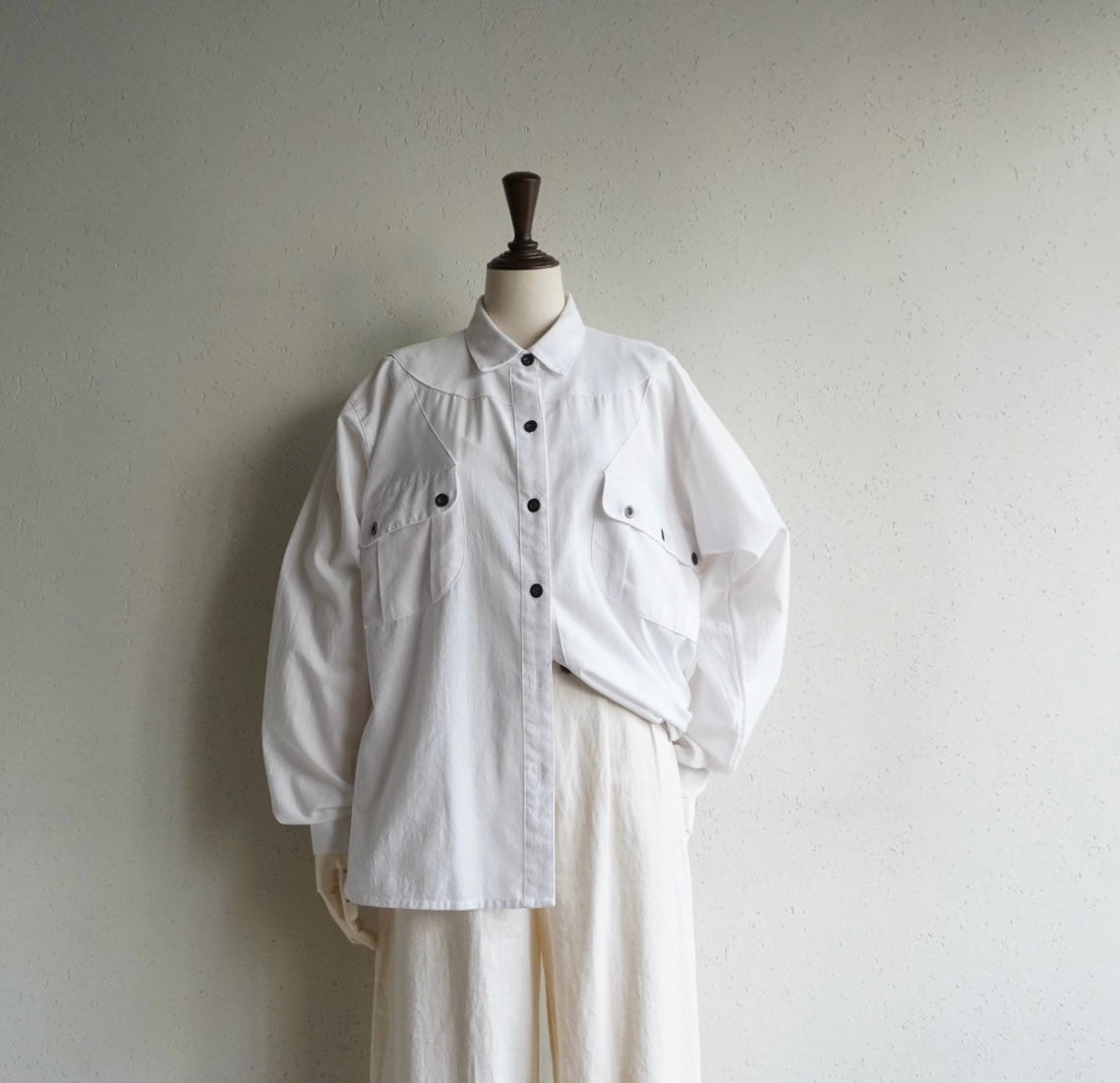 90s White Design Shirt
