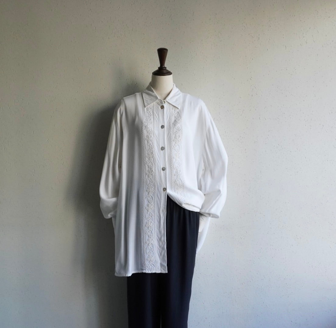 90s EURO Embroidery Design Shirt
