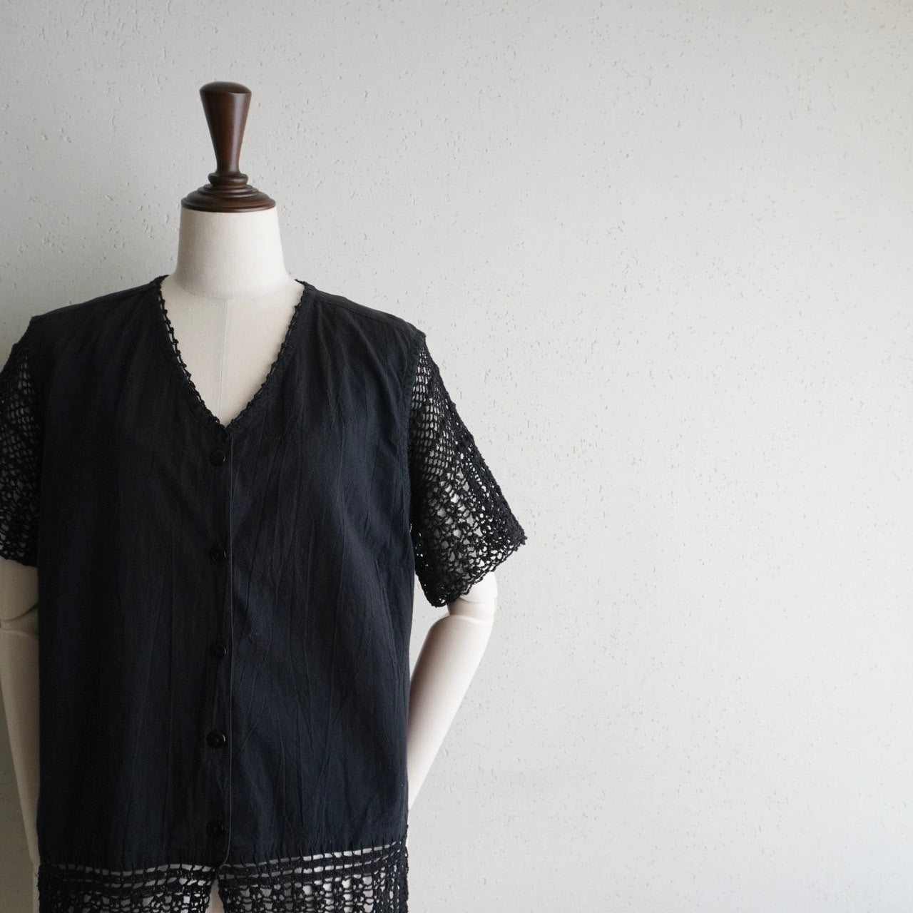 90s Crochet Design Blouse