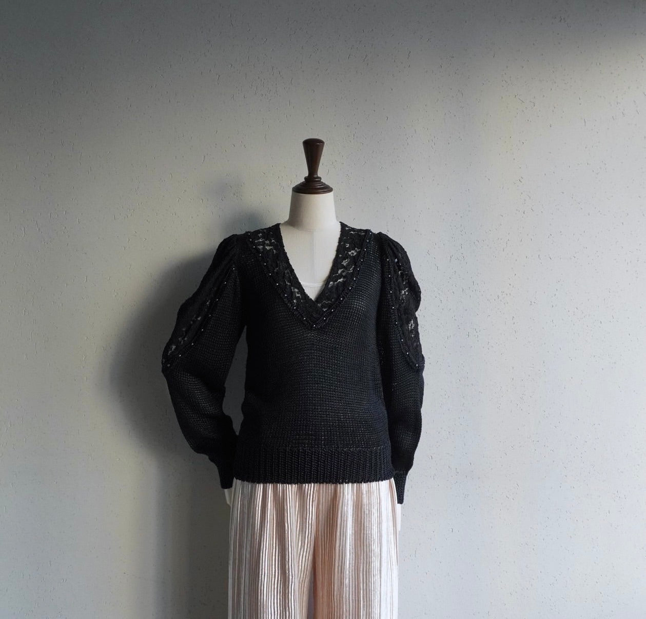 80s Black Design Knit