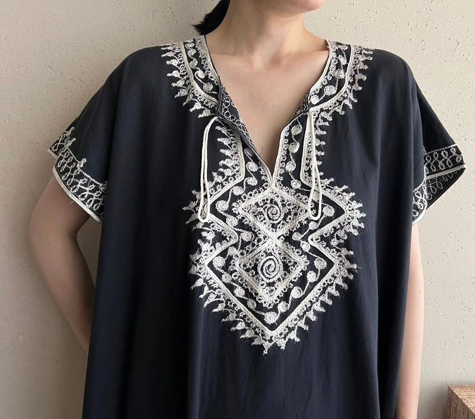 80s Embroidery Dress