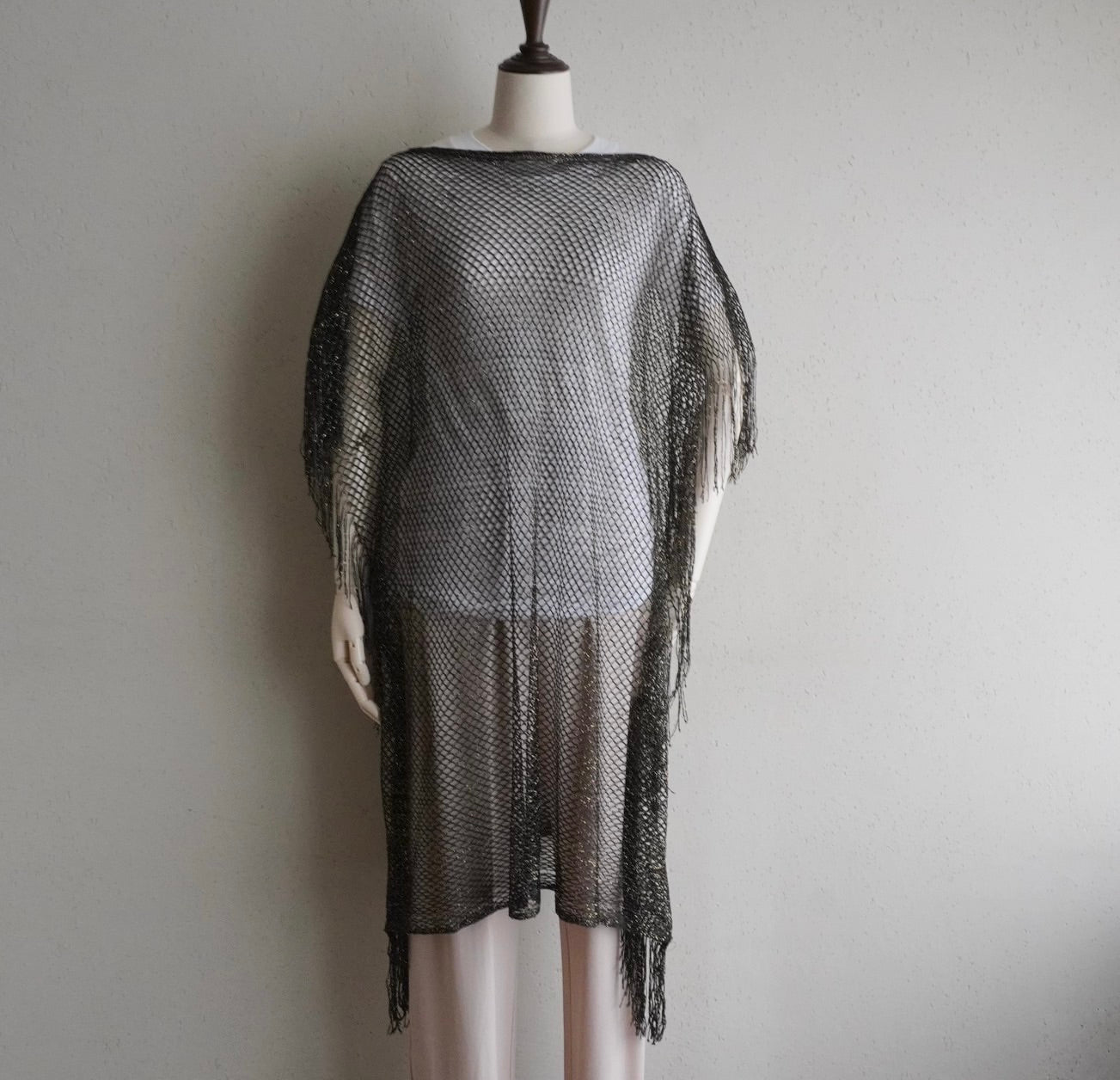 90s Black×Gold Mesh Top
