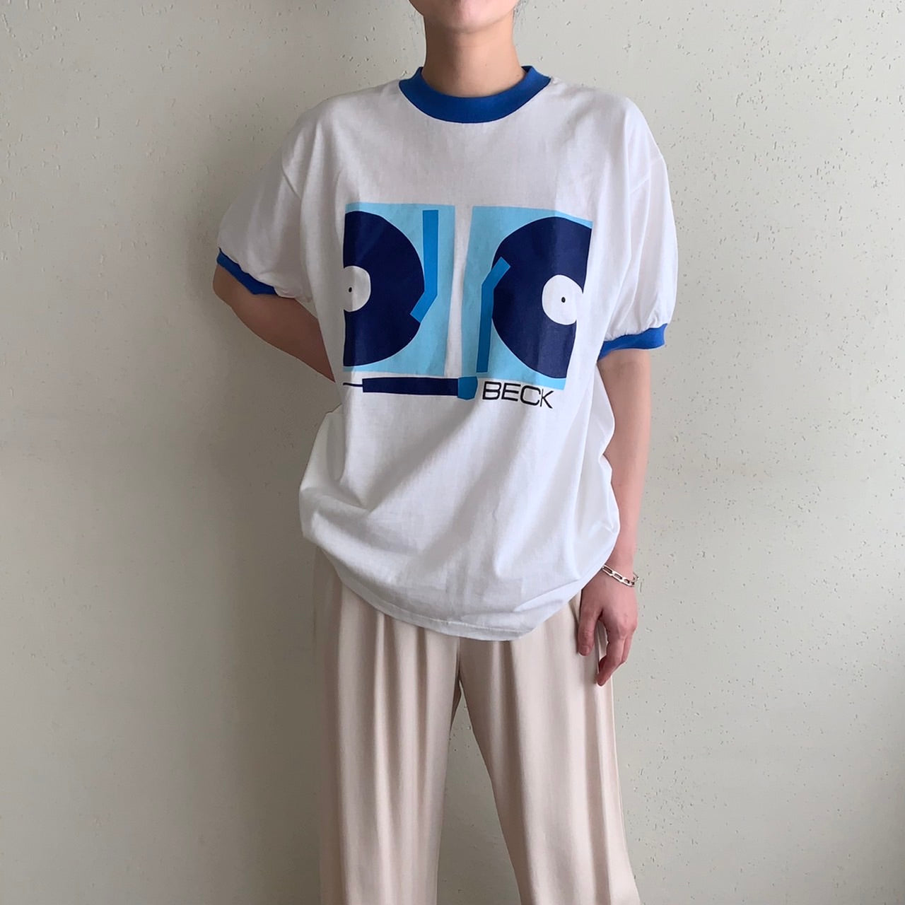 00s "BECK" T-shirt Design by Mike Mills