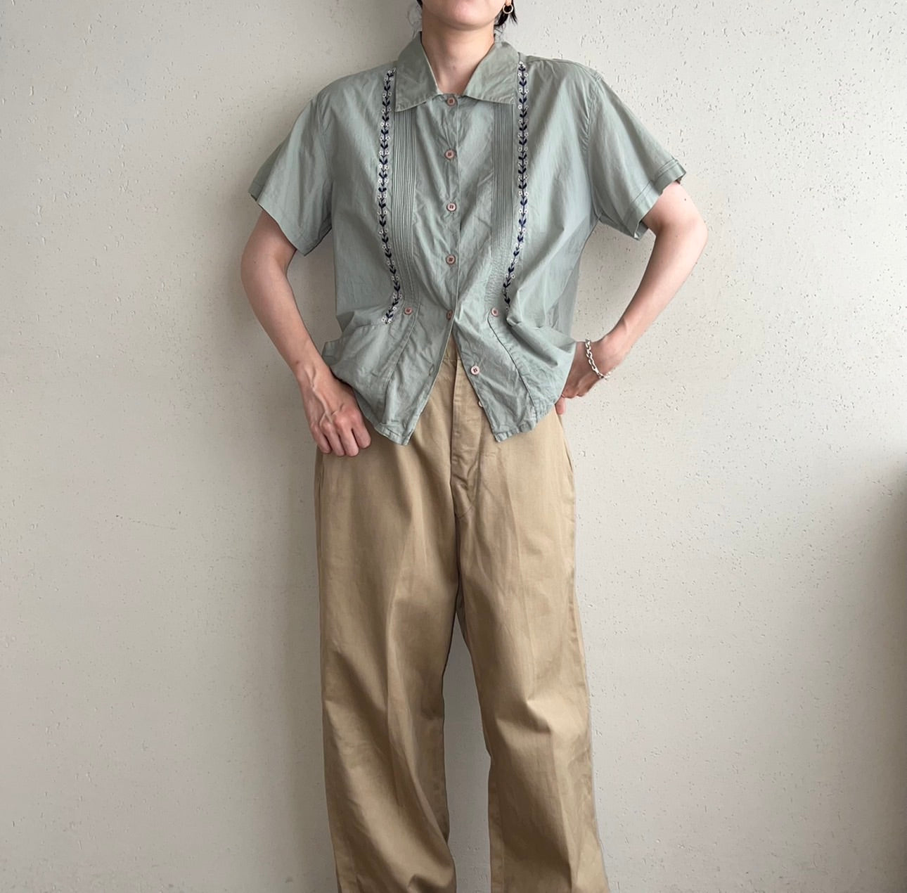 90s Embroidery Shirt