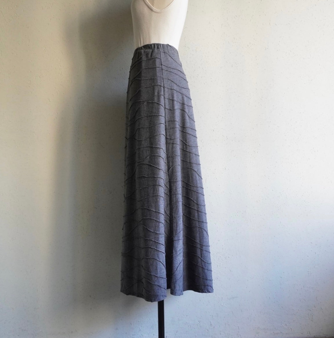 90s Wavy Design Skirt