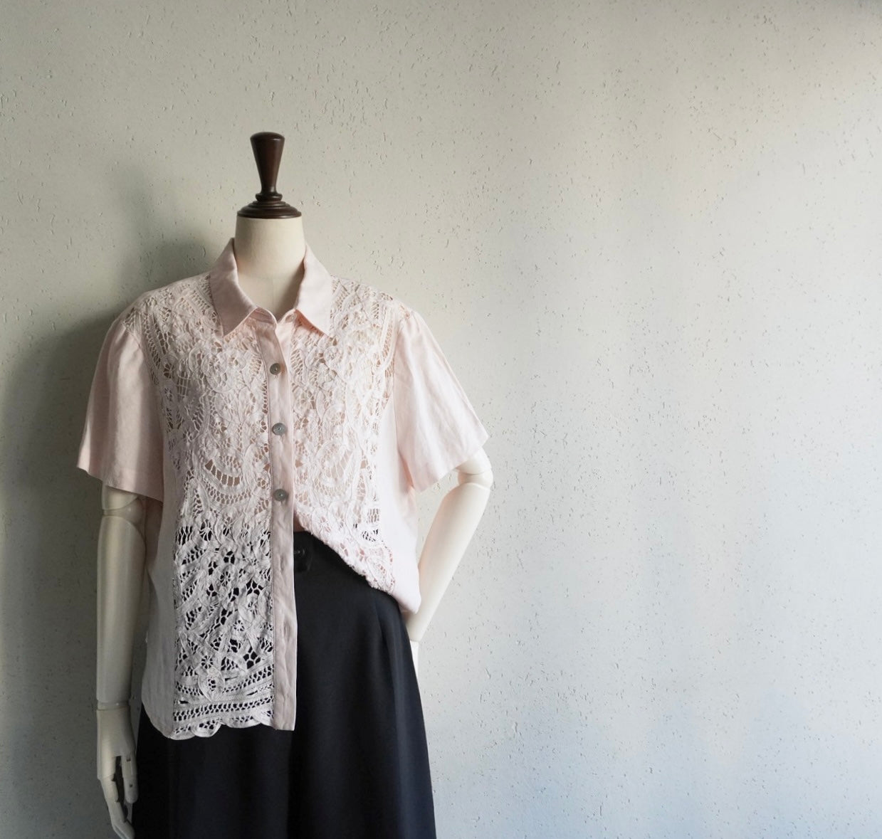 90s Lace Design Shirt