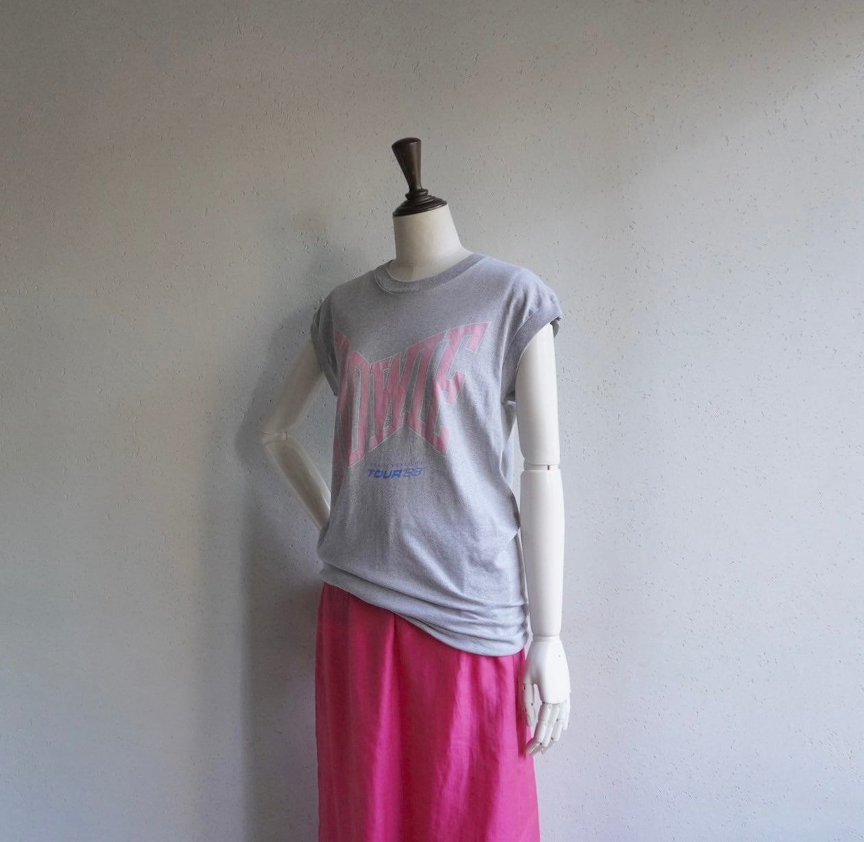 80s "David Bowie 83s Tour “ Printed Sleeveless T-shirt Made in USA
