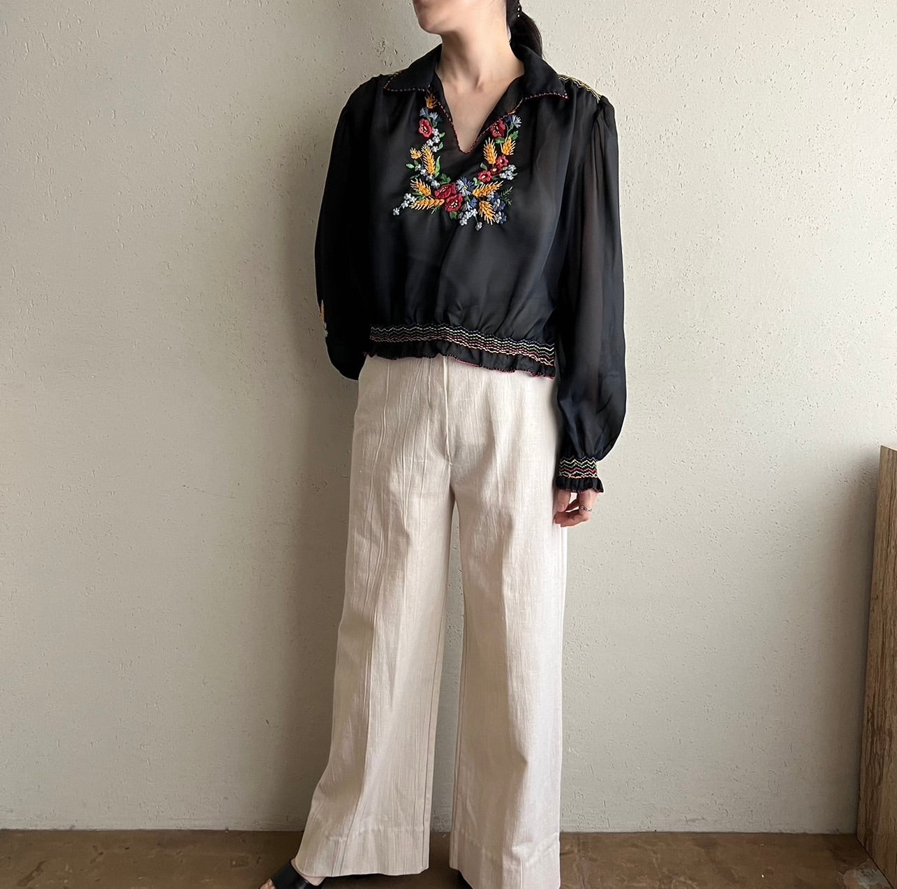 70s Embroidery Top
