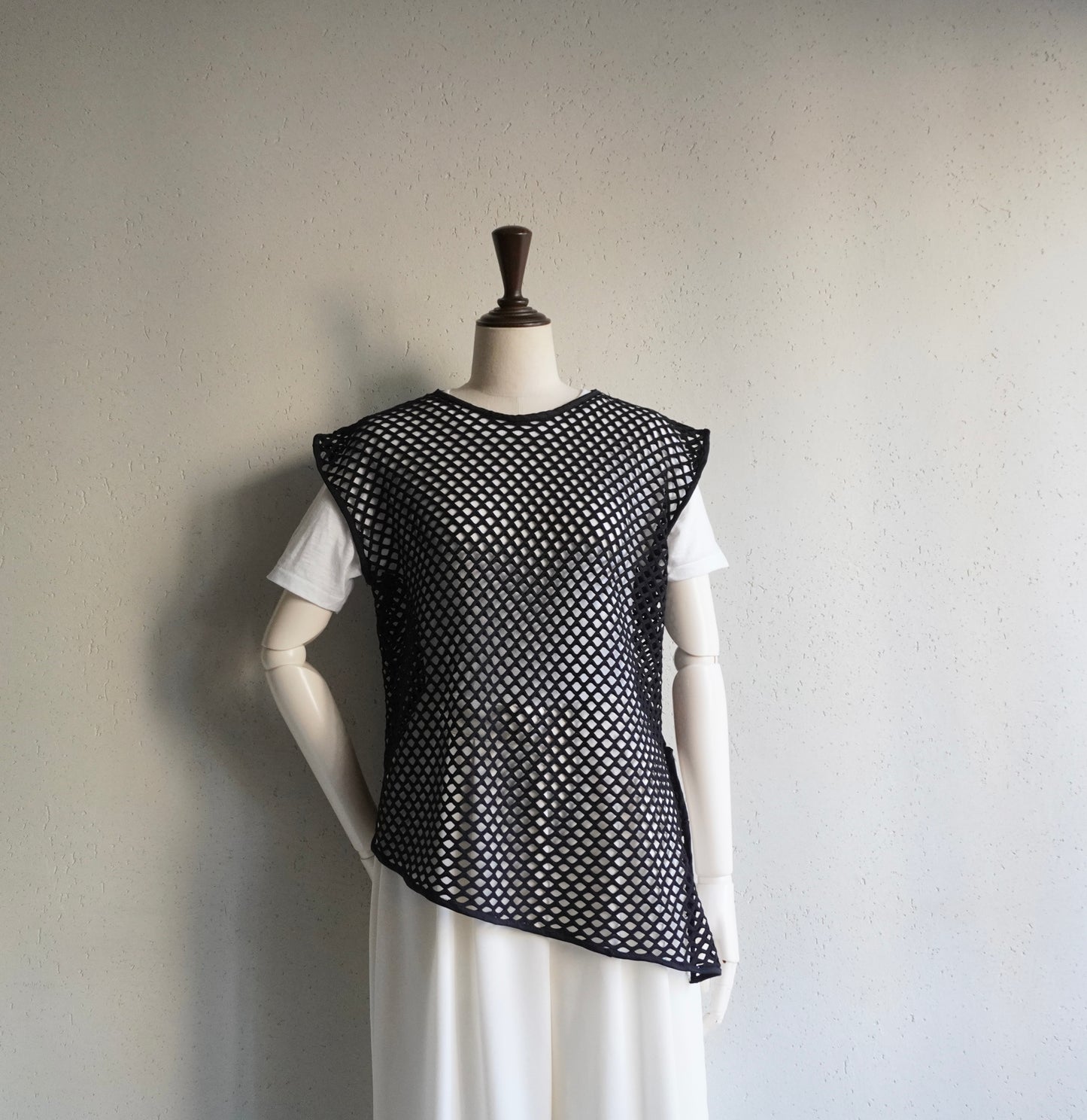 90s Mesh Design Top