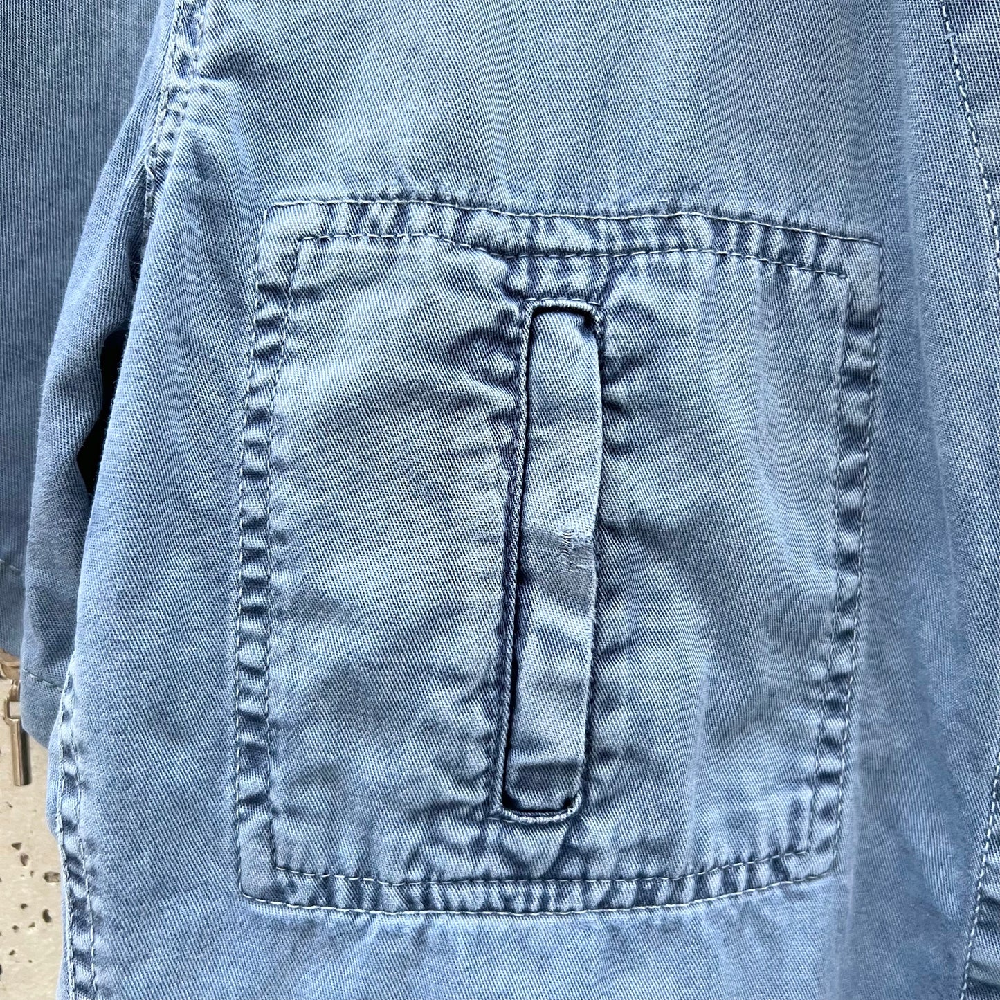 90s Zip Design Shirt