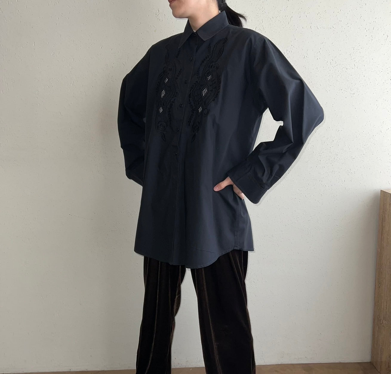 90s Embroidery Shirt