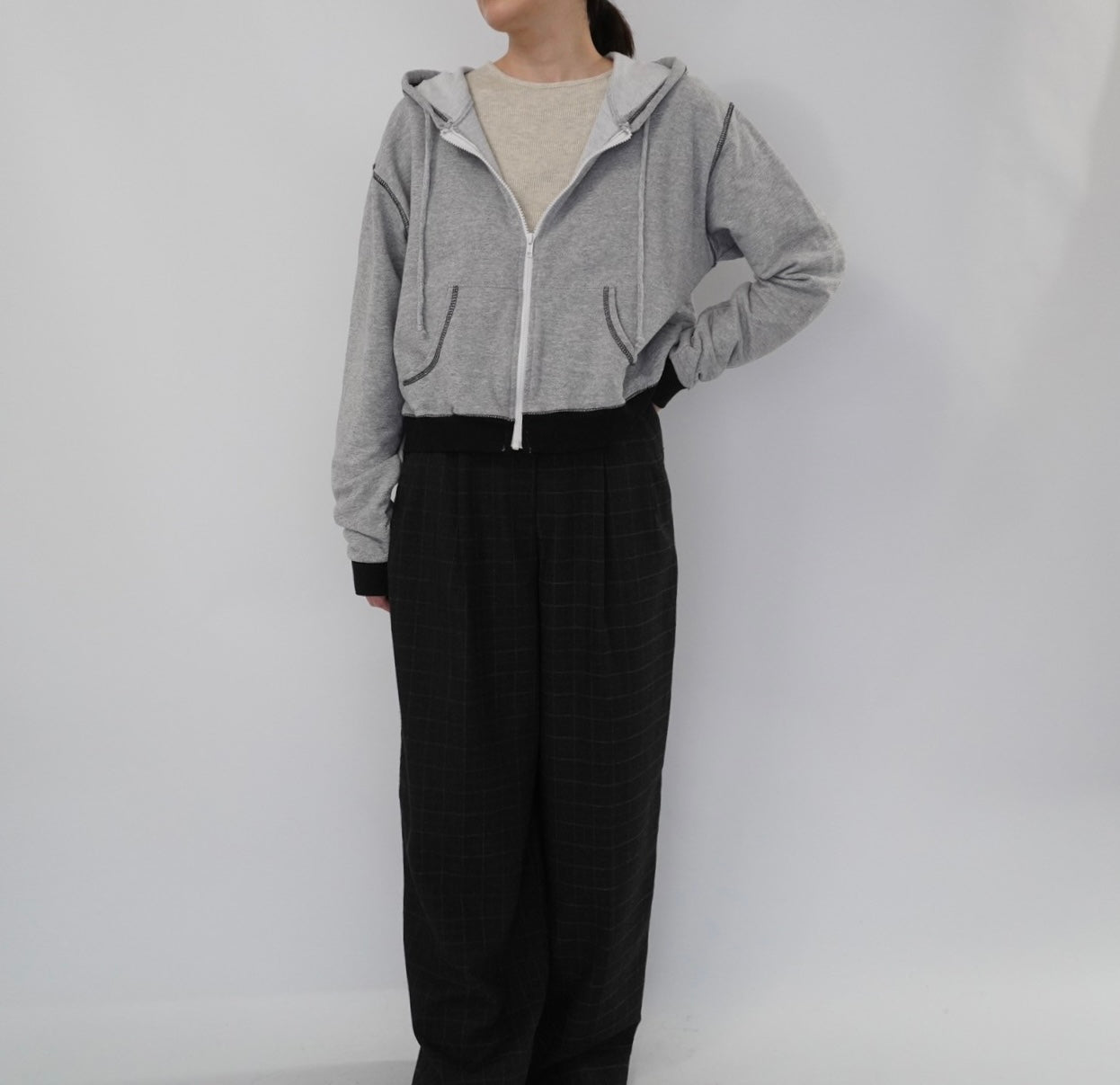 90s Hooded Zip Sweater