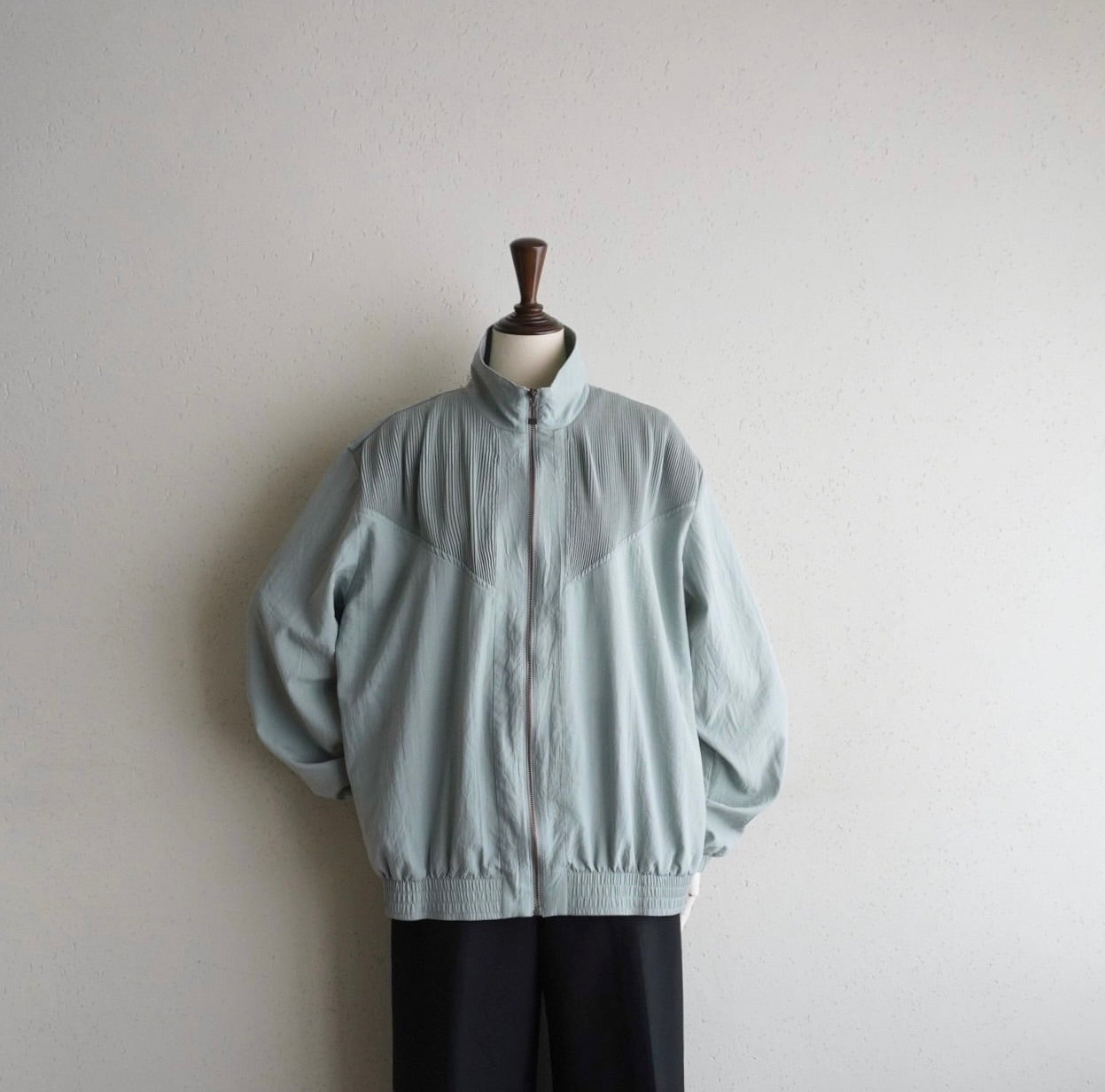 90s Design Light Jacket