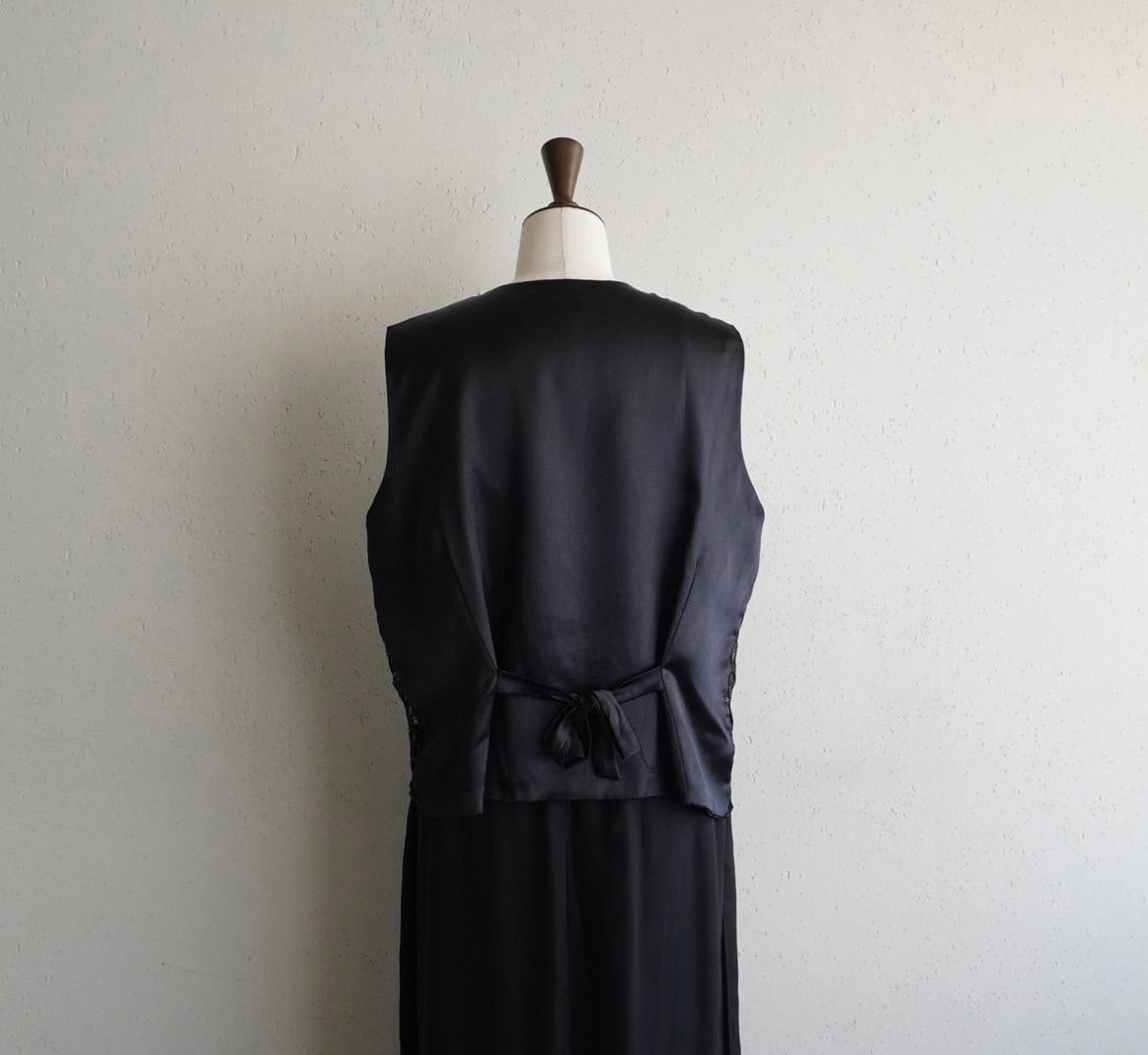 90s Black Satin Vest