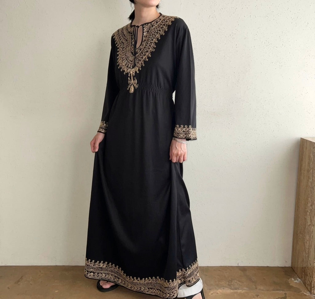 70s Embroidery Dress