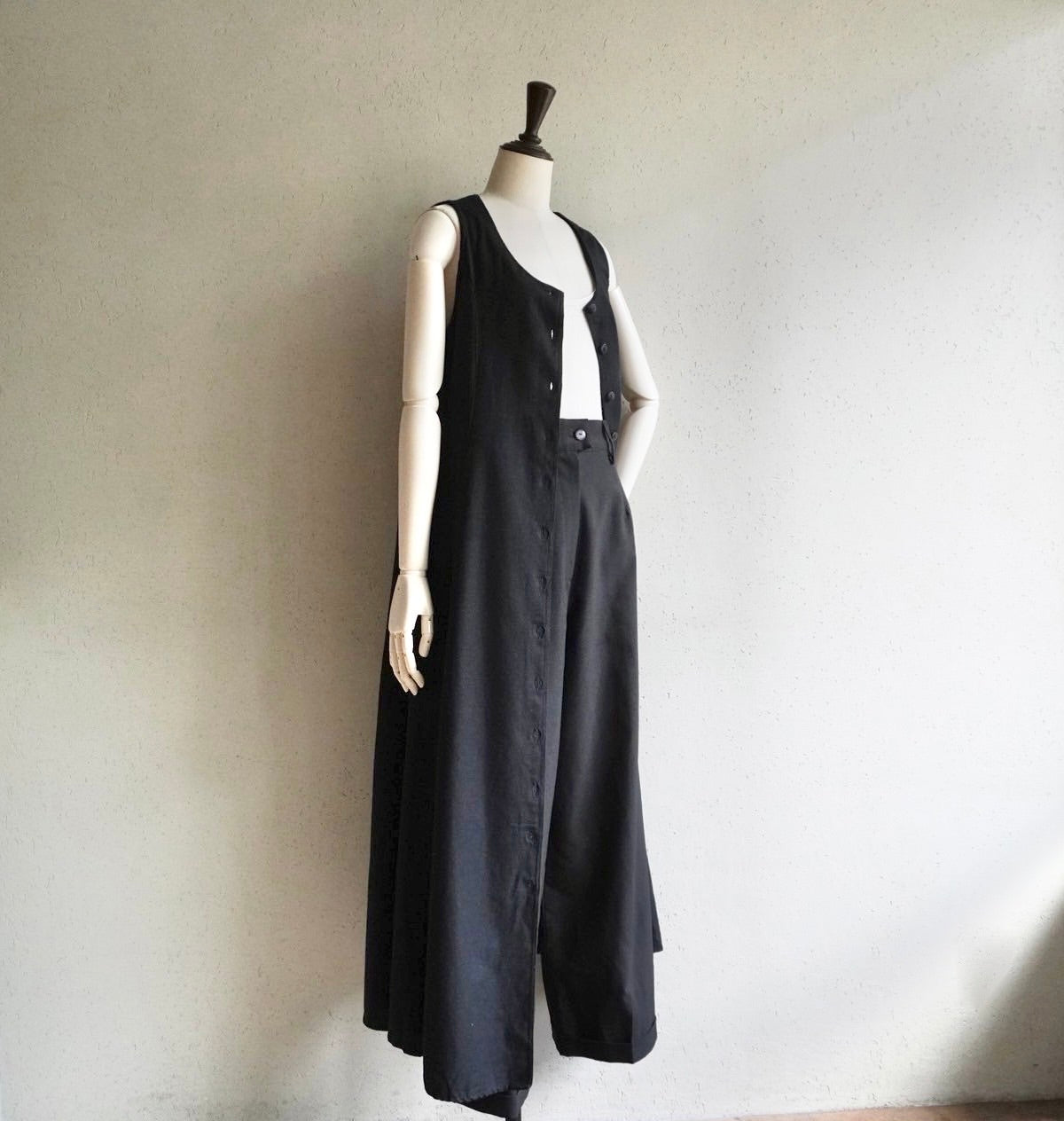 90s EURO Black Sleeveless Dress