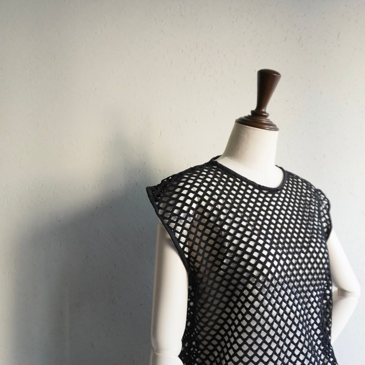 90s Mesh Design Top