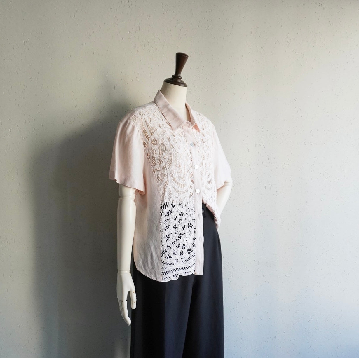 90s Lace Design Shirt