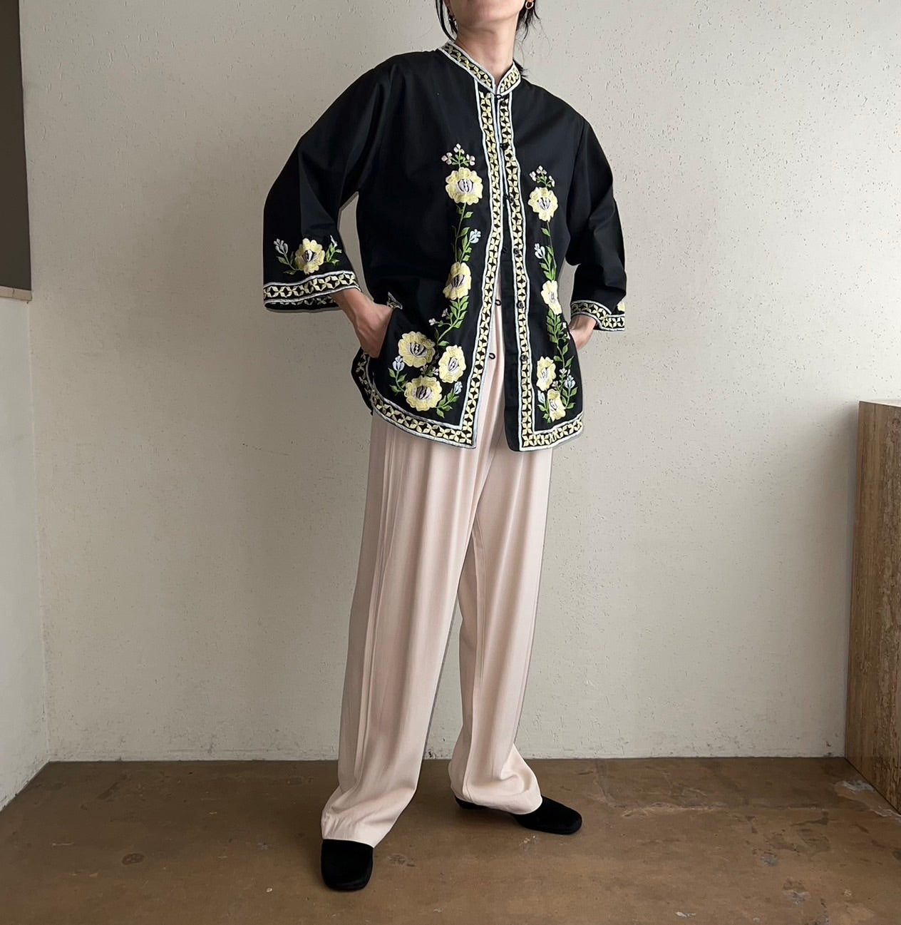 80s Embroidery Blouse