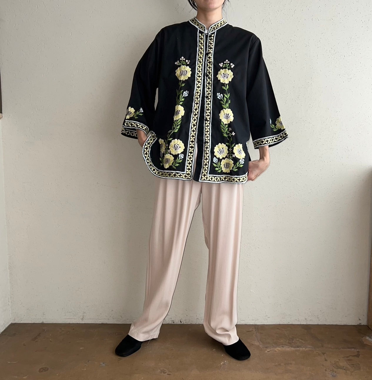80s Embroidery Blouse
