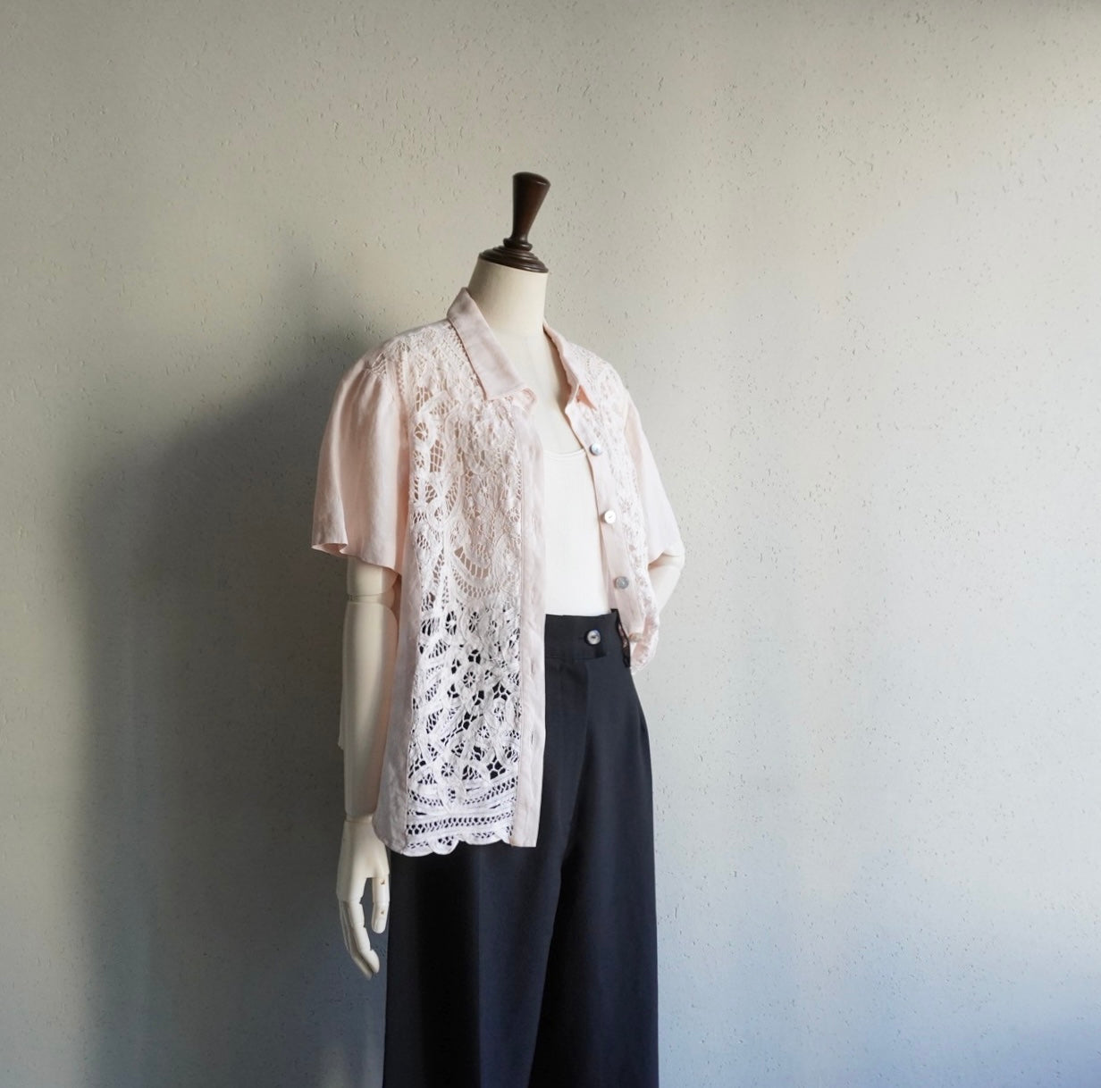 90s Lace Design Shirt