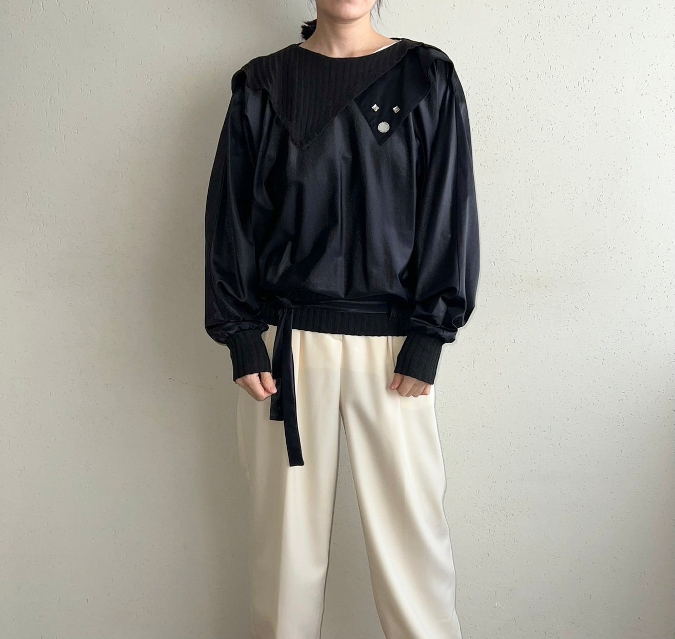 90s Black Design Top
