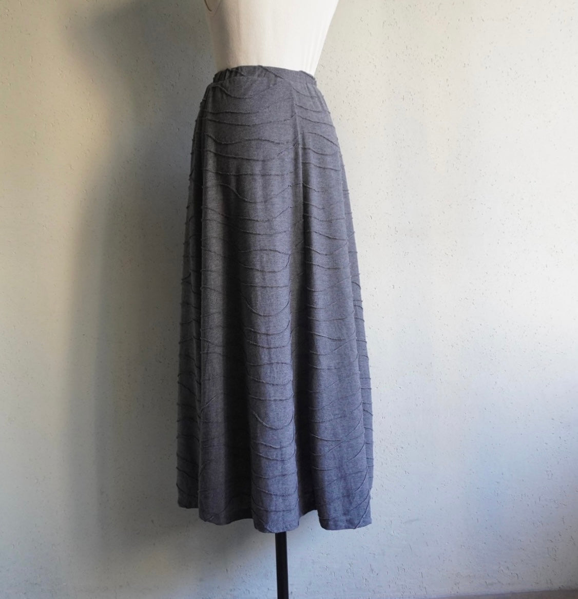 90s Wavy Design Skirt