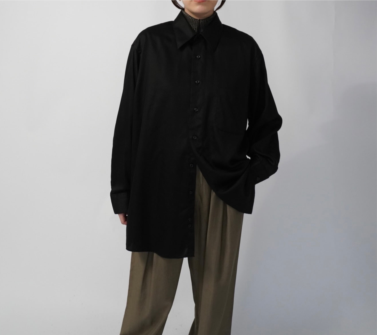 90s Black Shirt